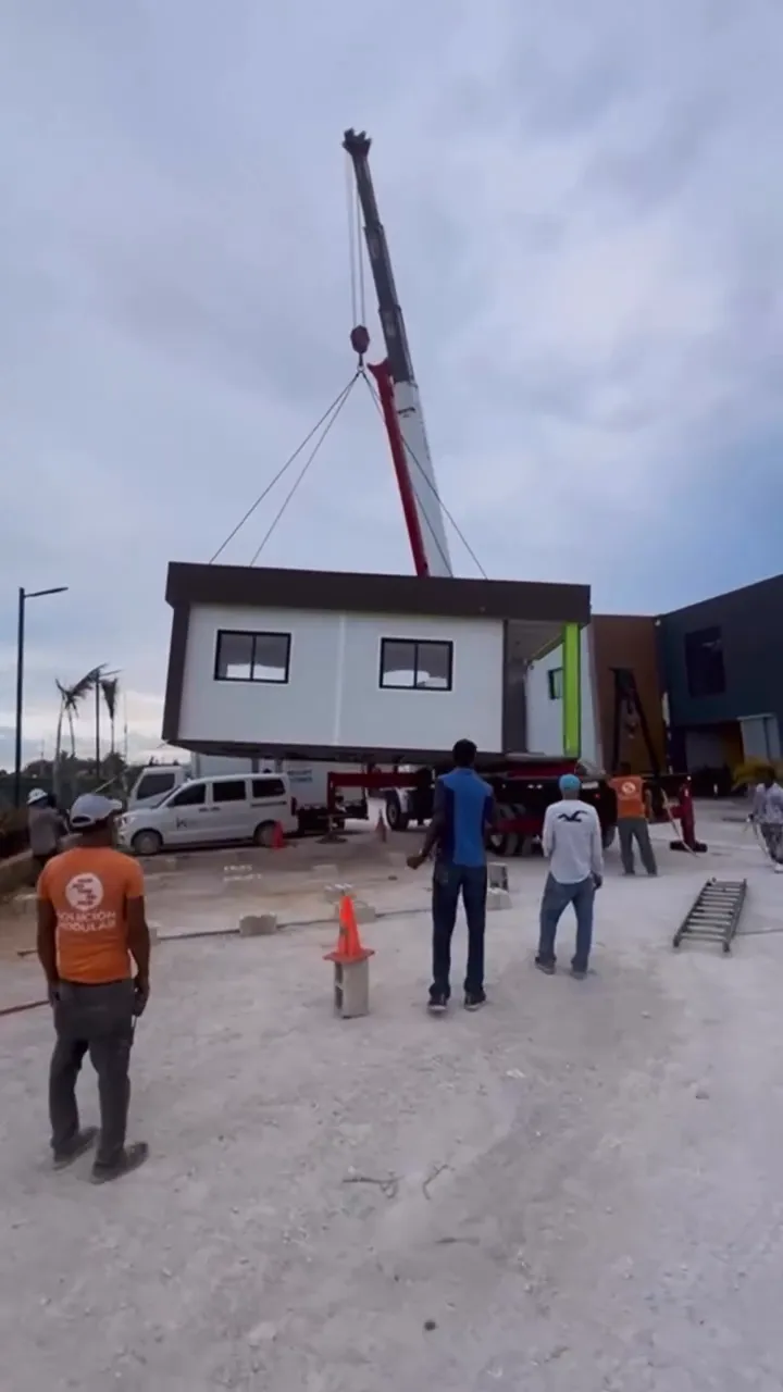 The house arrives